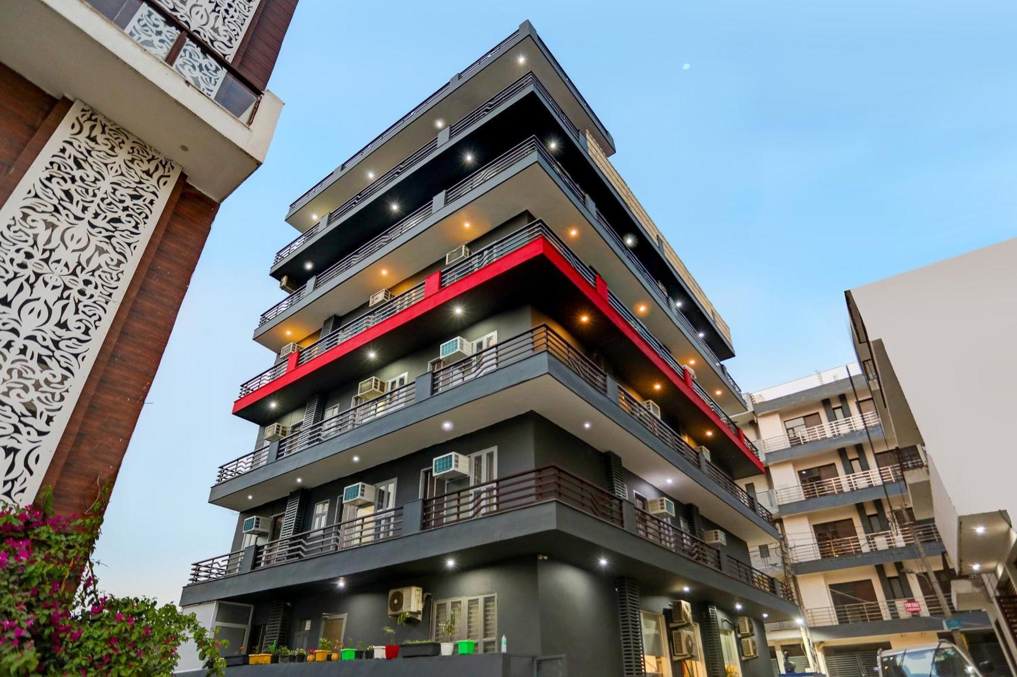Hotel Super Townhouse Cloud Bay, Near Genpact, Sector-69, Gurgáon Exteriér fotografie
